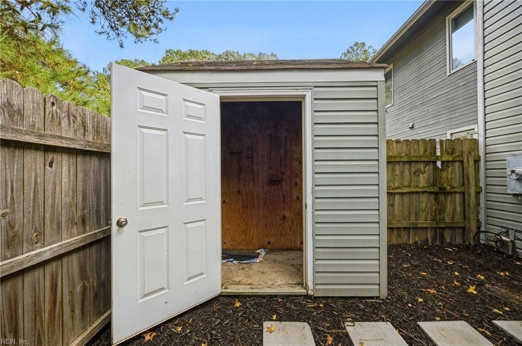 4402 Dartmoor Court, Chesapeake, VA 23321