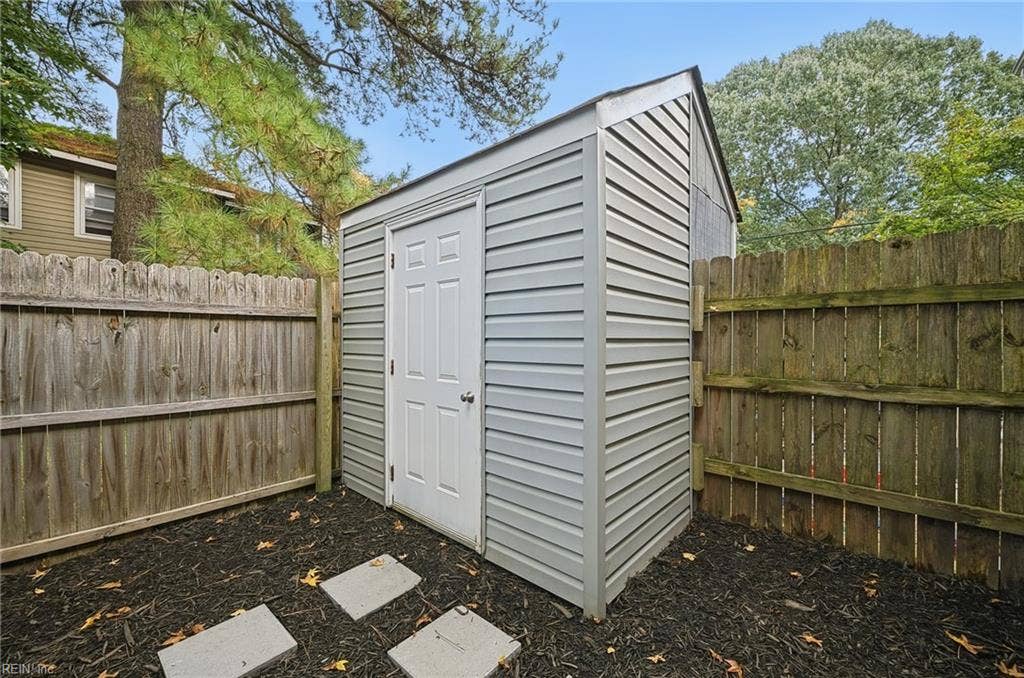 4402 Dartmoor Court, Chesapeake, VA 23321
