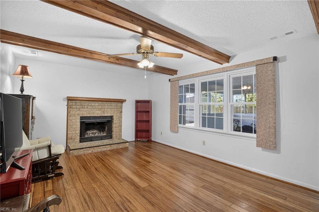 900 Roundtable Court, Virginia Beach, VA 23464