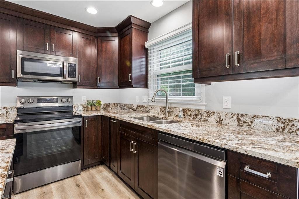 1204 Springwell Place, Newport News, VA 23608
