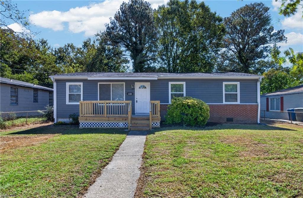 1008 80th Street, Newport News, VA 23605 Beautiful curb appeal.