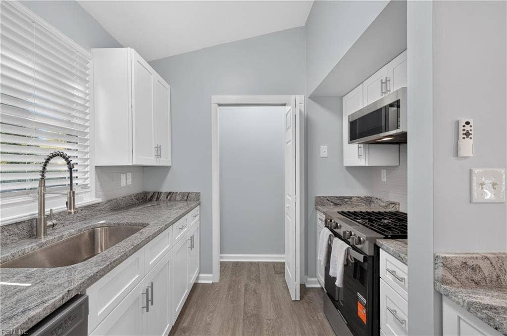 1008 80th Street, Newport News, VA 23605 1008 80th Street, Newport News, VA 23605
