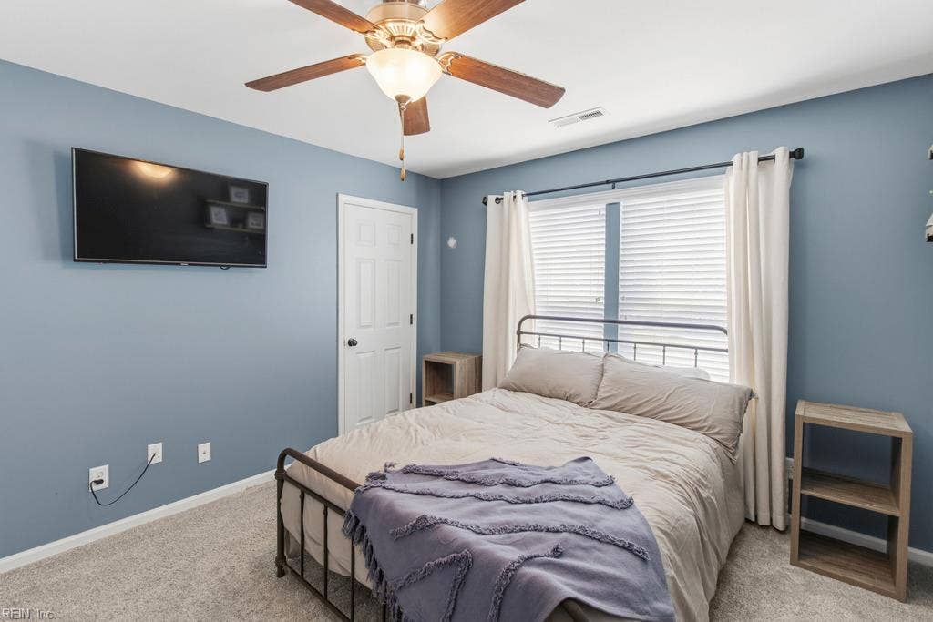 8159 Billings Court, Hayes, VA 23072