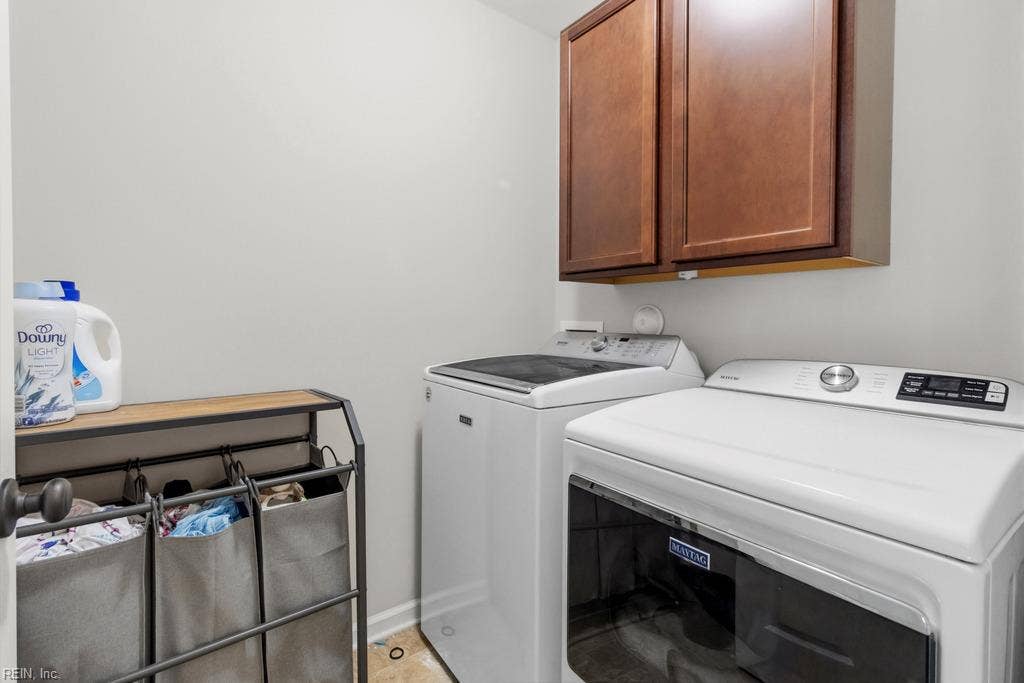8159 Billings Court, Hayes, VA 23072