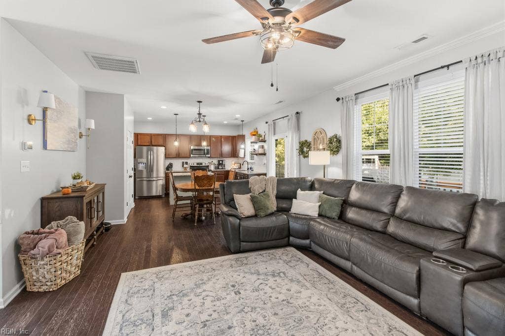 8159 Billings Court, Hayes, VA 23072