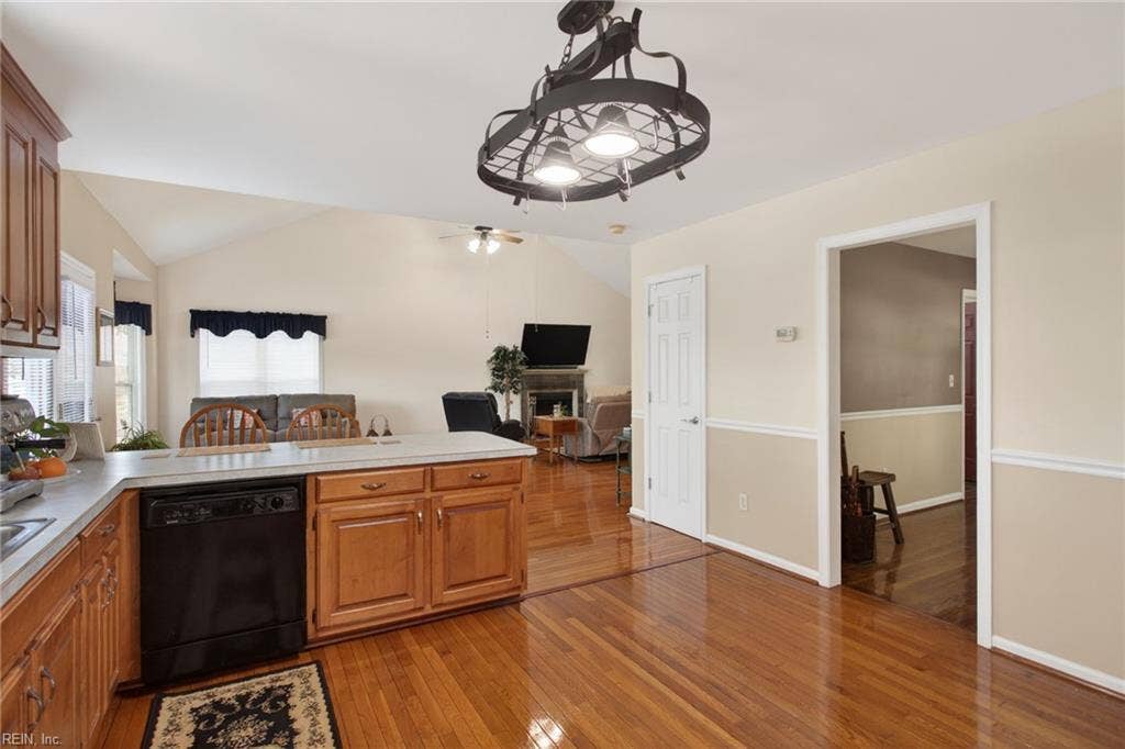 27 REFLECTION Lane, Hampton, VA 23666 27 REFLECTION Lane, Hampton, VA 23666