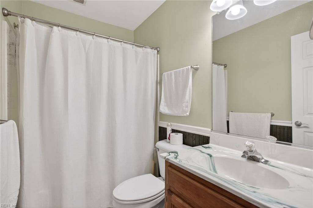 27 REFLECTION Lane, Hampton, VA 23666 27 REFLECTION Lane, Hampton, VA 23666