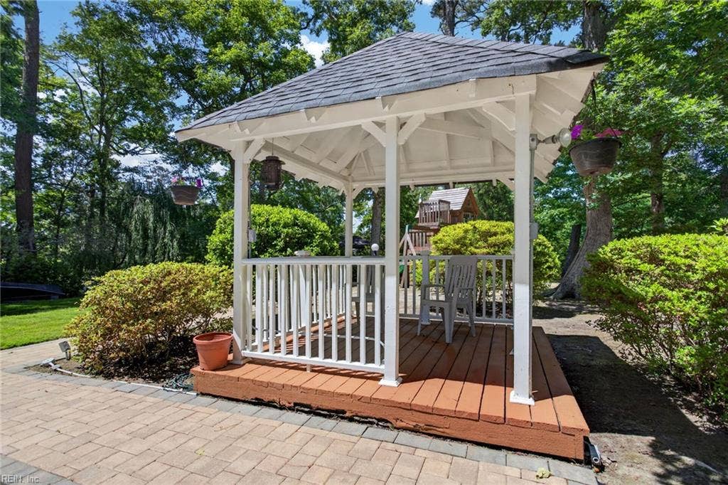 4848 Brigadoon Drive, Virginia Beach, VA 23455 4848 Brigadoon Drive, Virginia Beach, VA 23455