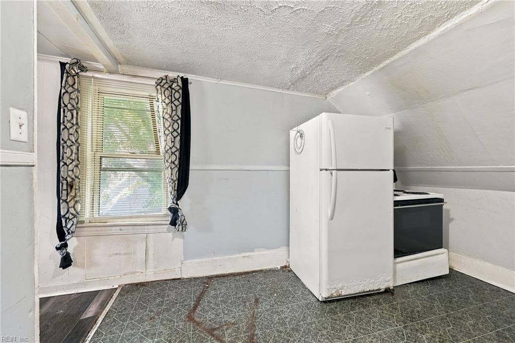 2508 Shell Road, Hampton, VA 23661 2508 Shell Road, Hampton, VA 23661