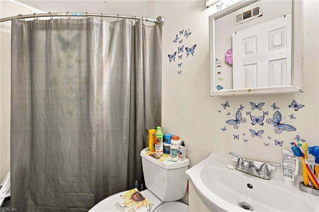 2508 Shell Road, Hampton, VA 23661 2508 Shell Road, Hampton, VA 23661