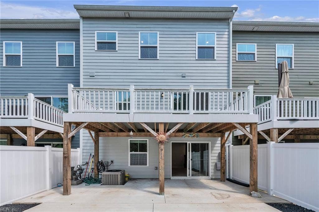 944 Gabion Way, Chesapeake, VA 23323 944 Gabion Way, Chesapeake, VA 23323