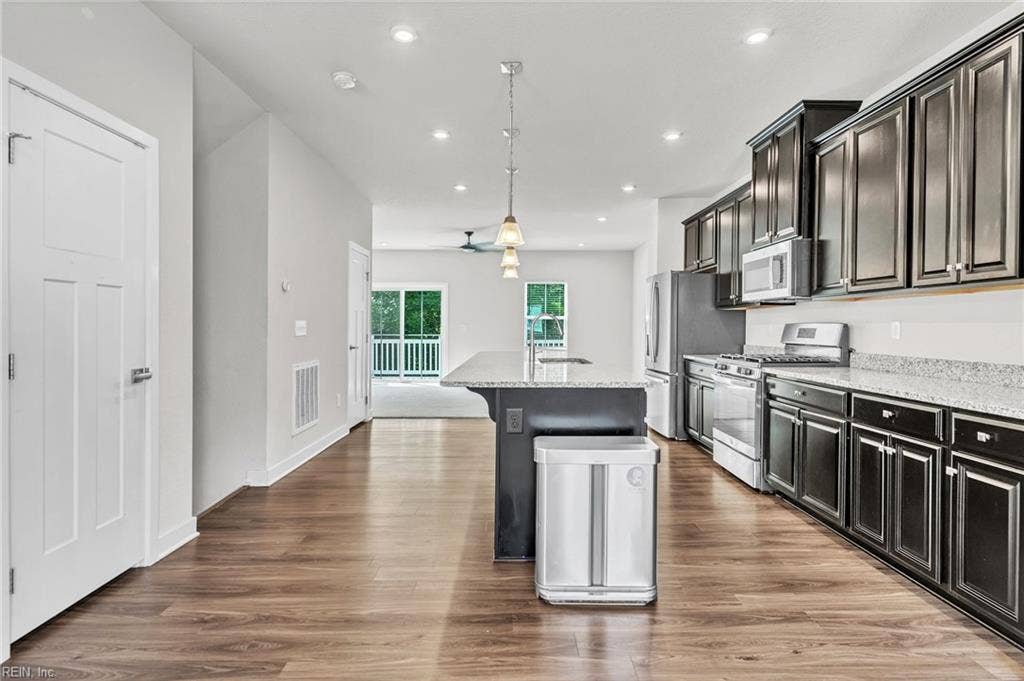 944 Gabion Way, Chesapeake, VA 23323 944 Gabion Way, Chesapeake, VA 23323