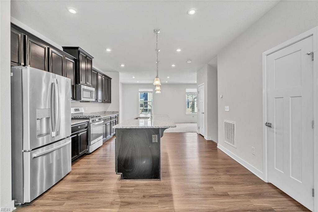 944 Gabion Way, Chesapeake, VA 23323 944 Gabion Way, Chesapeake, VA 23323