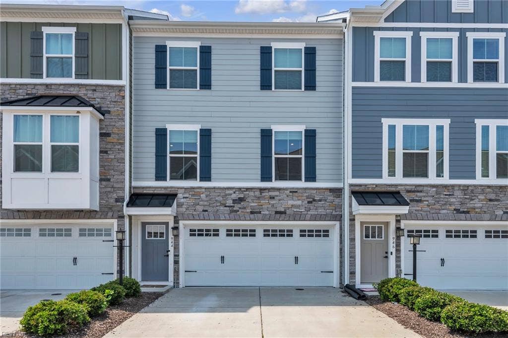 944 Gabion Way, Chesapeake, VA 23323 944 Gabion Way, Chesapeake, VA 23323