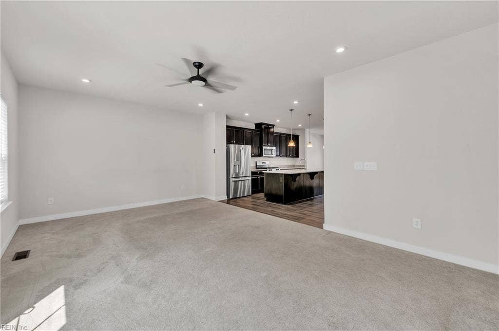 944 Gabion Way, Chesapeake, VA 23323 944 Gabion Way, Chesapeake, VA 23323