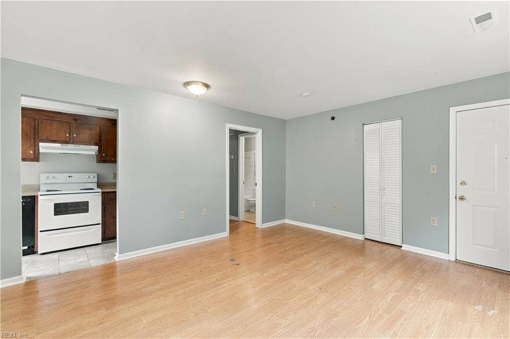 6661 Cedar Lake Drive, #8, Gloucester, VA 23061
