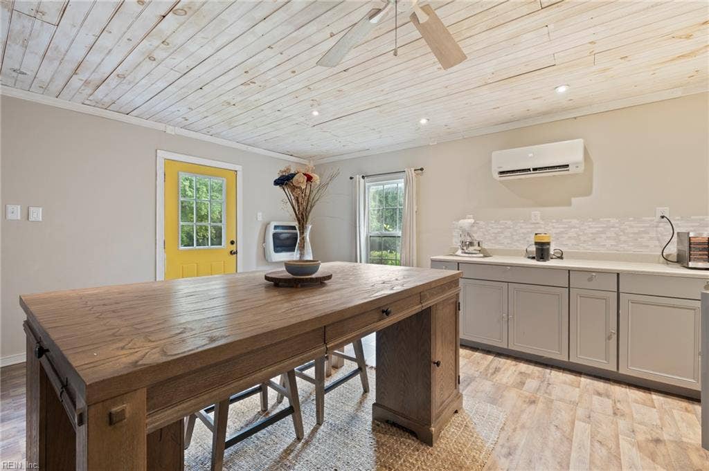 1301 Babbtown Road, Suffolk, VA 23434