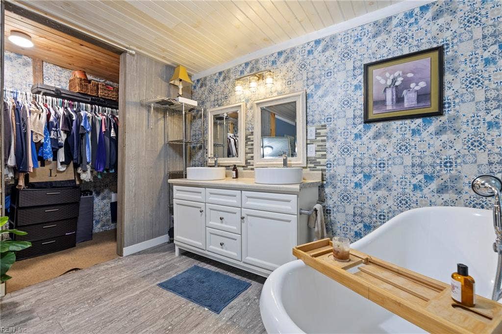 1301 Babbtown Road, Suffolk, VA 23434