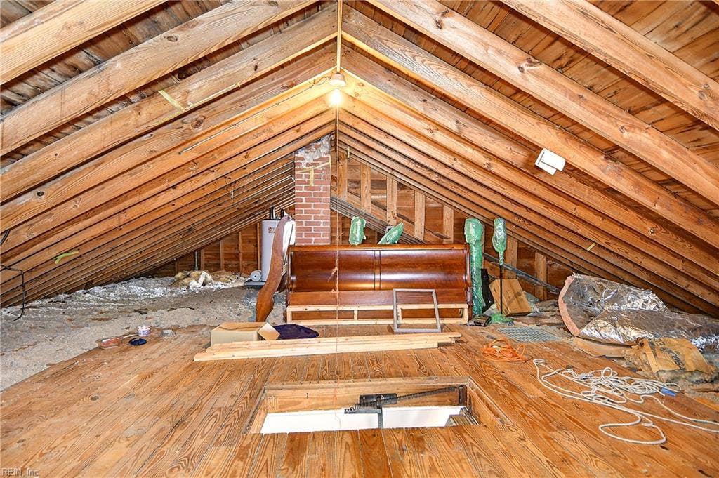 918 Woodruff Avenue, Riverside, Elizabeth City, NC 27909 Floored attic