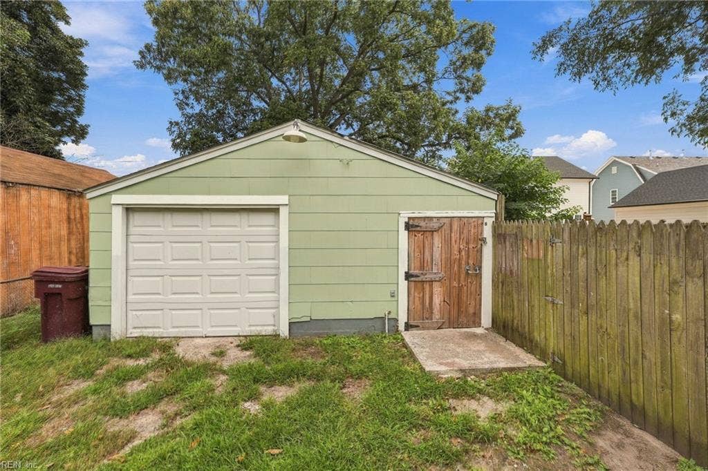 1311 Perry Street, South Norfolk, Chesapeake, VA 23324 1311 Perry Street, South Norfolk, Chesapeake, VA 23324
