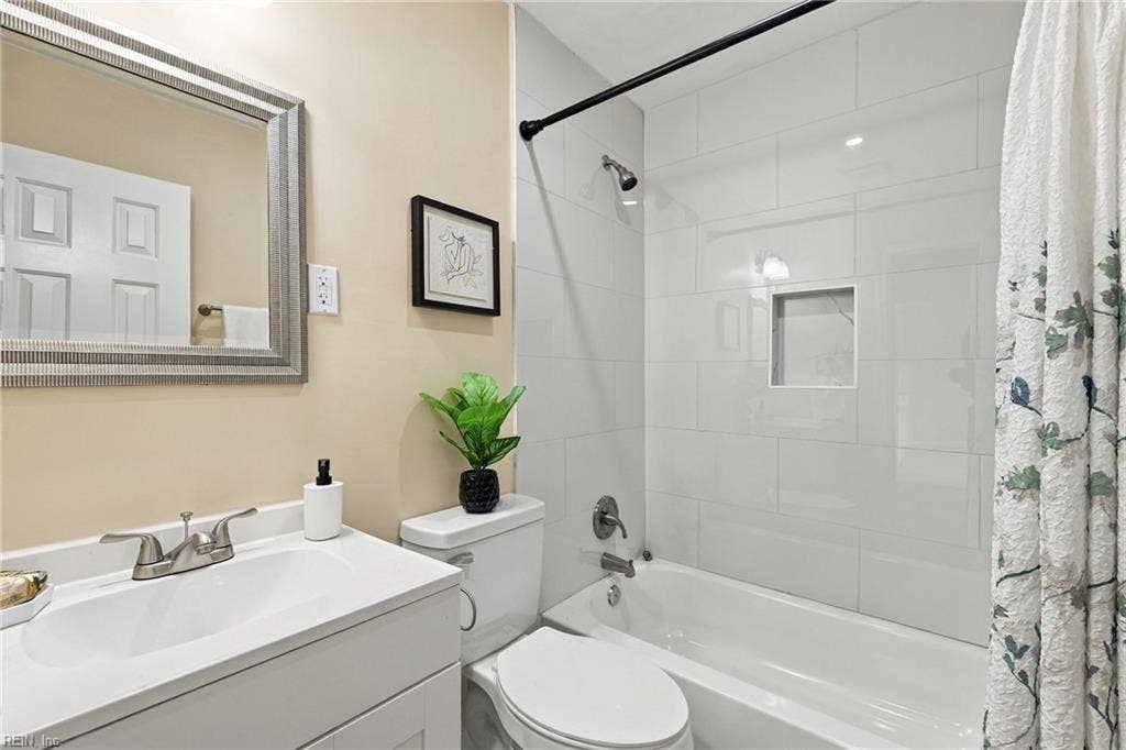 1311 Perry Street, South Norfolk, Chesapeake, VA 23324 1311 Perry Street, South Norfolk, Chesapeake, VA 23324