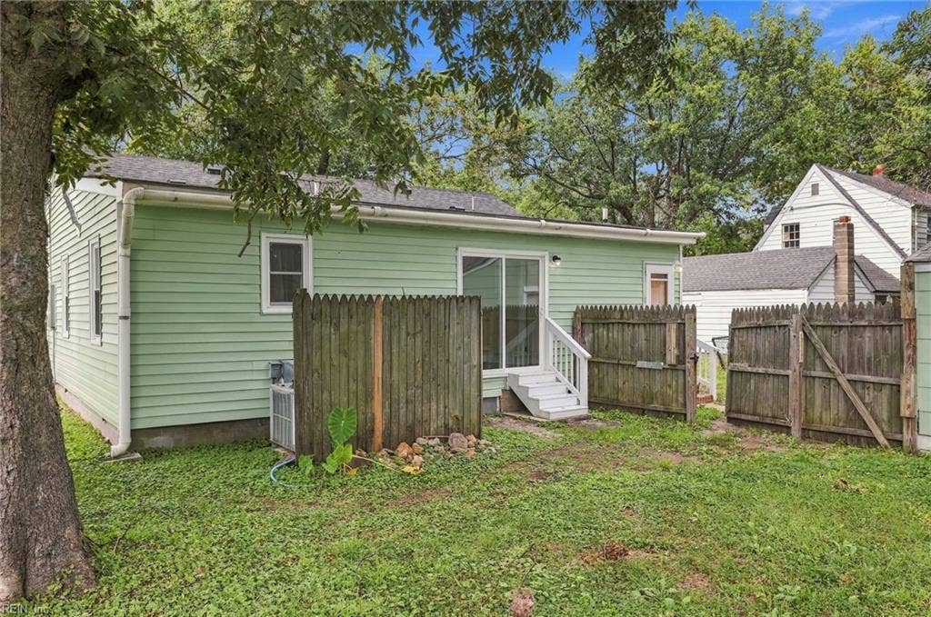 1311 Perry Street, South Norfolk, Chesapeake, VA 23324 1311 Perry Street, South Norfolk, Chesapeake, VA 23324