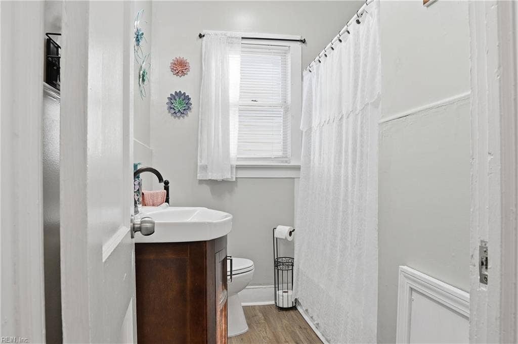 1237 Portsmouth Boulevard, Portsmouth, VA 23704 1237 Portsmouth Boulevard, Portsmouth, VA 23704