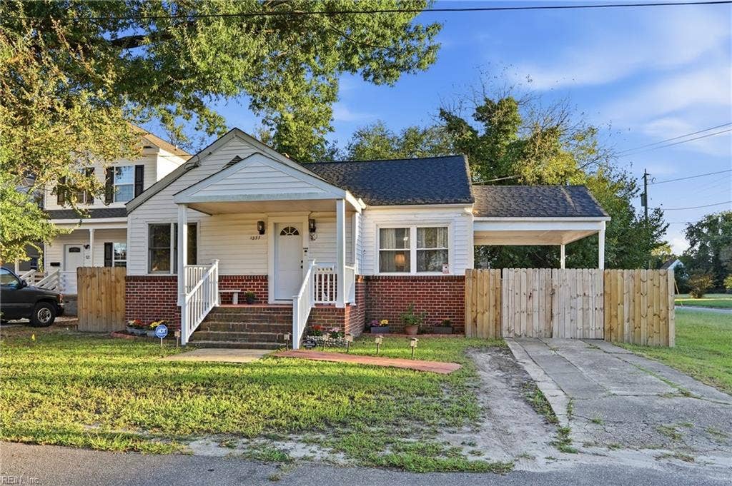 1237 Portsmouth Boulevard, Portsmouth, VA 23704 1237 Portsmouth Boulevard, Portsmouth, VA 23704