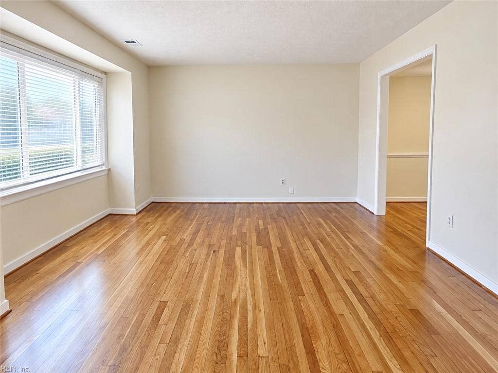 103 Arrollton Drive, Hampton, VA 23666 103 Arrollton Drive, Hampton, VA 23666