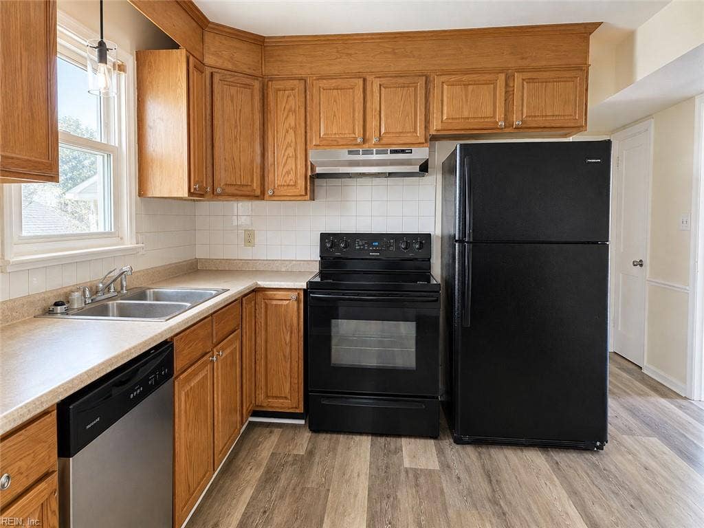103 Arrollton Drive, Hampton, VA 23666 103 Arrollton Drive, Hampton, VA 23666