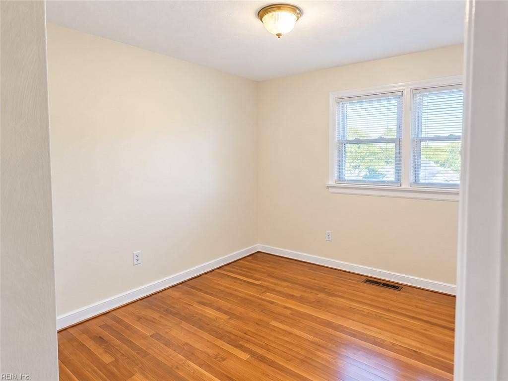 103 Arrollton Drive, Hampton, VA 23666 103 Arrollton Drive, Hampton, VA 23666