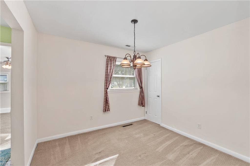 912 Carriage Hill Road, Virginia Beach, VA 23452 912 Carriage Hill Road, Virginia Beach, VA 23452
