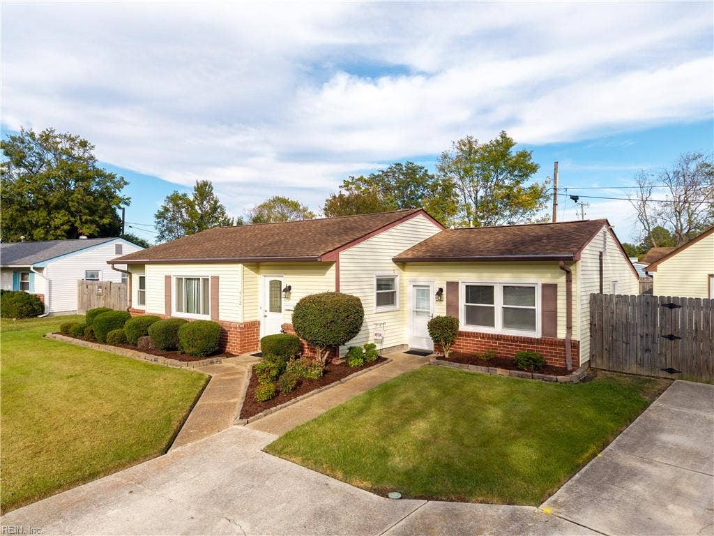 912 Carriage Hill Road, Virginia Beach, VA 23452 912 Carriage Hill Road, Virginia Beach, VA 23452