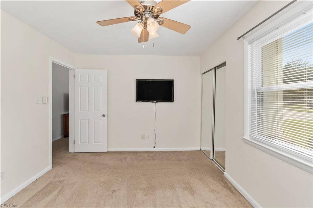 912 Carriage Hill Road, Virginia Beach, VA 23452 912 Carriage Hill Road, Virginia Beach, VA 23452
