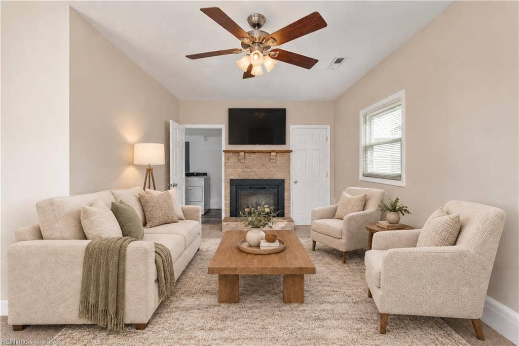 912 Carriage Hill Road, Virginia Beach, VA 23452 912 Carriage Hill Road, Virginia Beach, VA 23452