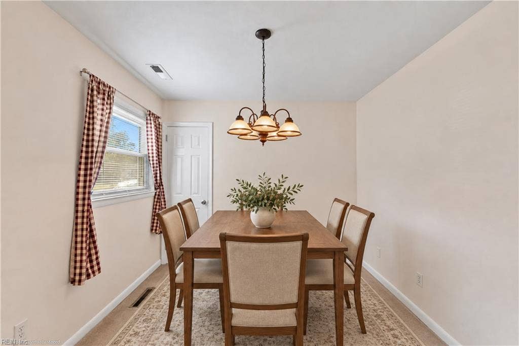 912 Carriage Hill Road, Virginia Beach, VA 23452 912 Carriage Hill Road, Virginia Beach, VA 23452