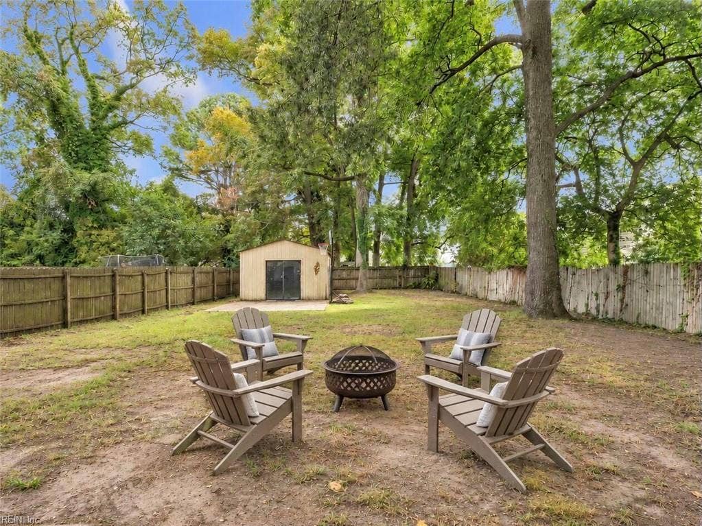 961 Avenue J Avenue, Norfolk, VA 23513 961 Avenue J Avenue, Norfolk, VA 23513