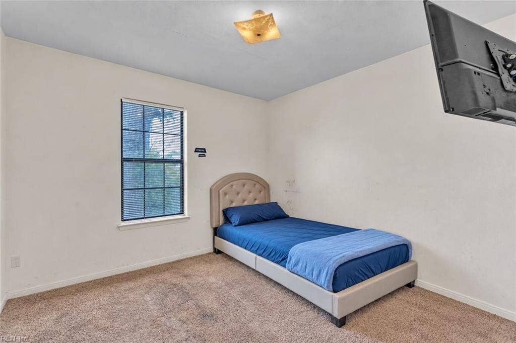 961 Avenue J Avenue, Norfolk, VA 23513 961 Avenue J Avenue, Norfolk, VA 23513