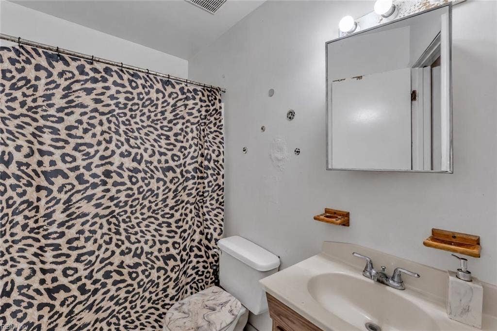 961 Avenue J Avenue, Norfolk, VA 23513 961 Avenue J Avenue, Norfolk, VA 23513
