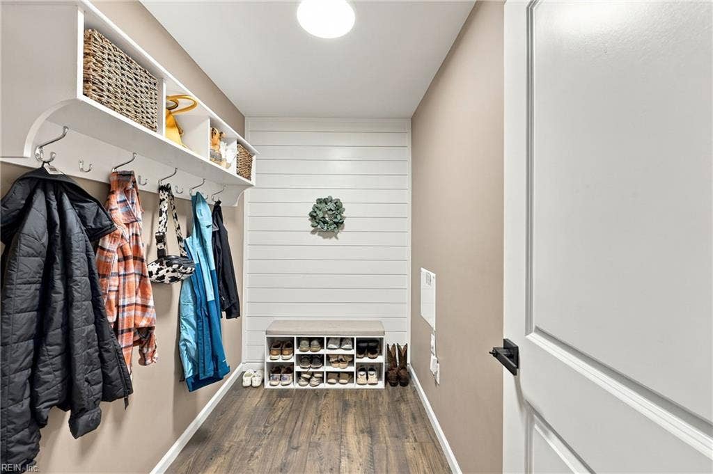 1st floor mud room