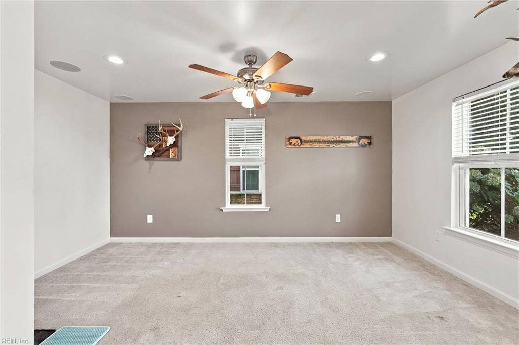1st floor flex room