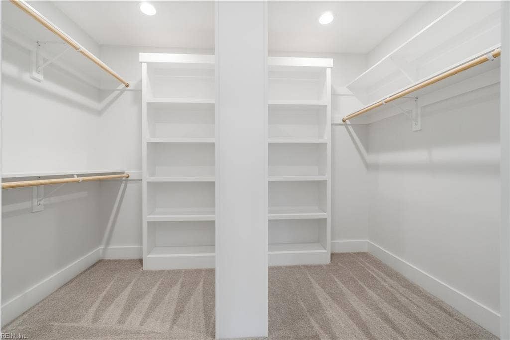 966 W Ocean View Avenue, Norfolk, VA 23503 966 W Ocean View Avenue, Norfolk, VA 23503
