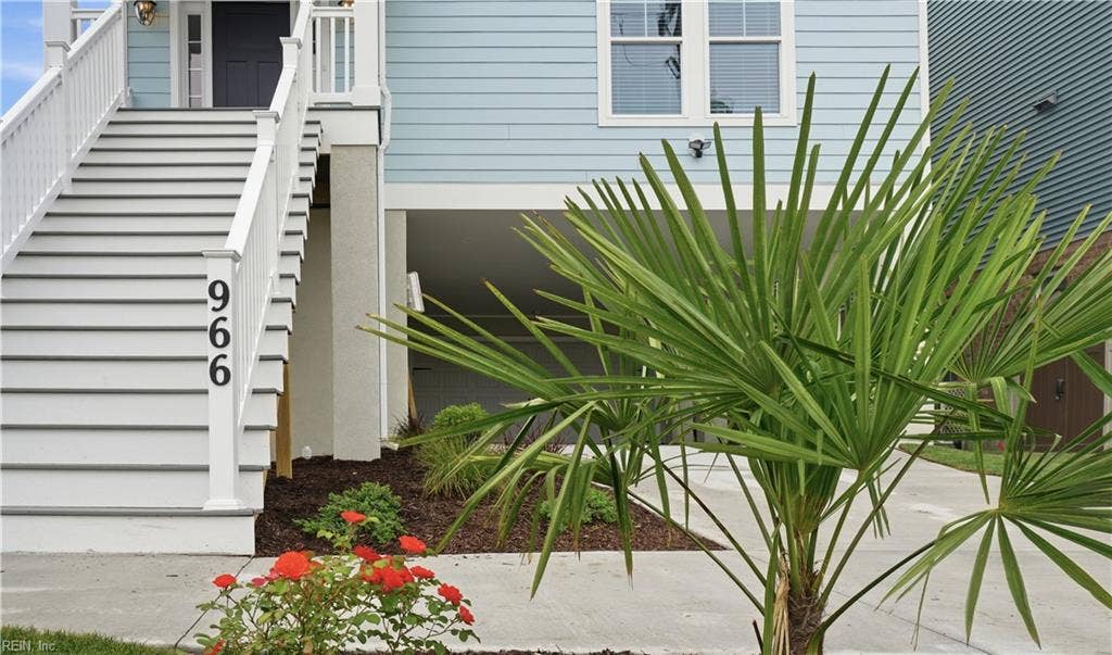 966 W Ocean View Avenue, Norfolk, VA 23503 966 W Ocean View Avenue, Norfolk, VA 23503