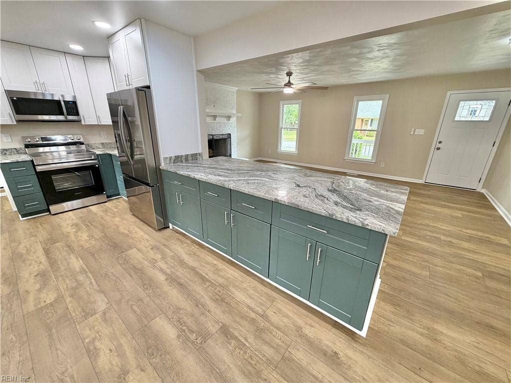 720 Baywood Trail, Chesapeake, VA 23323