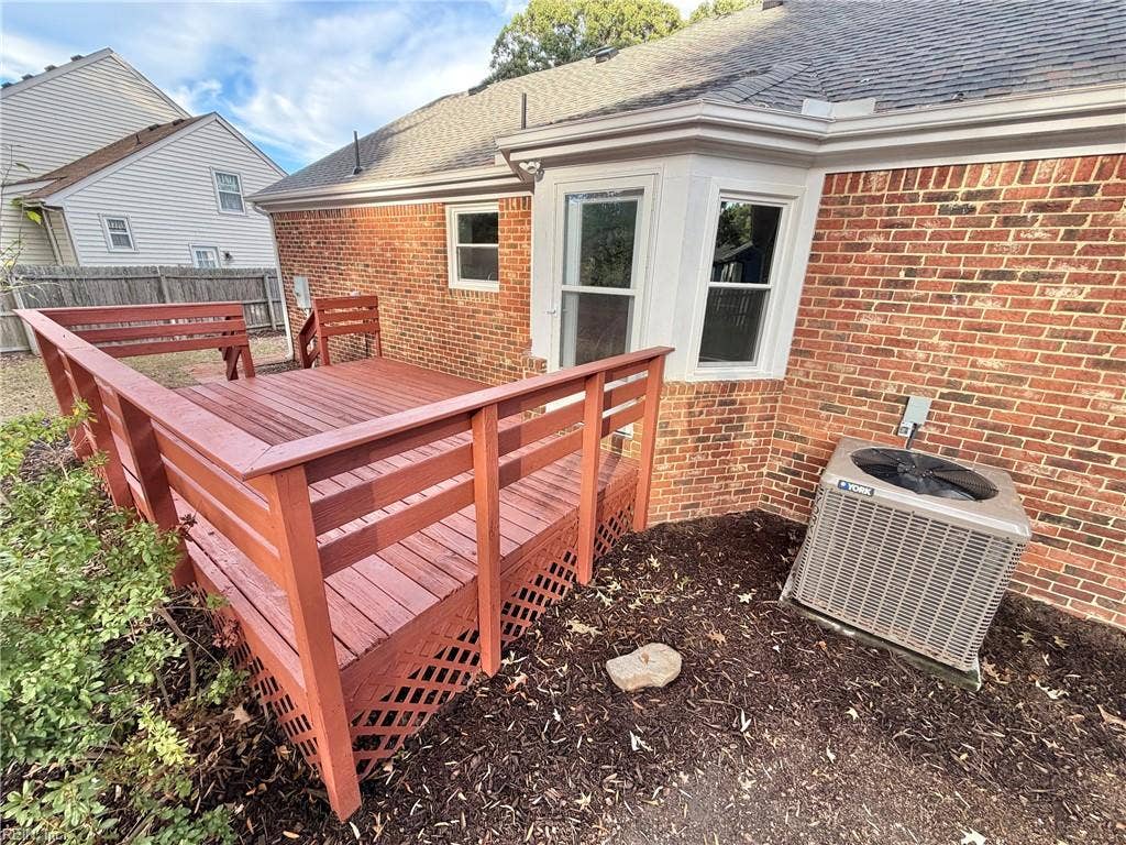 720 Baywood Trail, Chesapeake, VA 23323