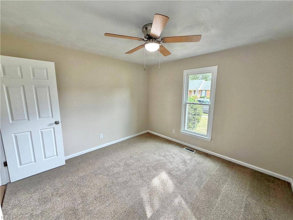 720 Baywood Trail, Chesapeake, VA 23323