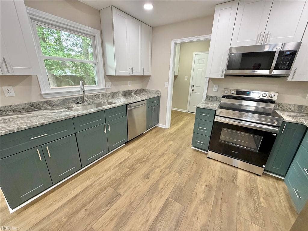 720 Baywood Trail, Chesapeake, VA 23323