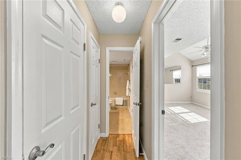 4221 Laurel Green Circle, Virginia Beach, VA 23456