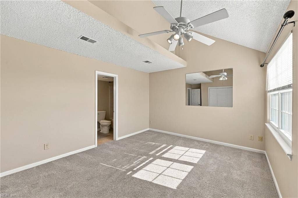 4221 Laurel Green Circle, Virginia Beach, VA 23456