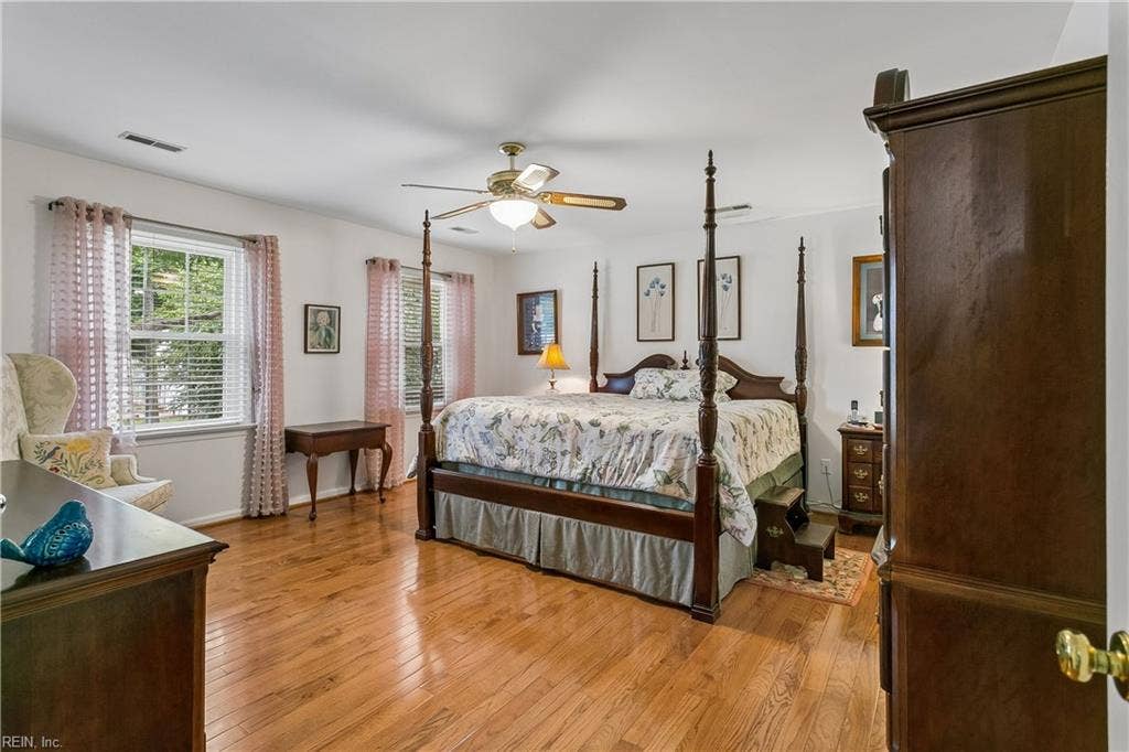 32 Padgett Court, Newport News, VA 23606 32 Padgett Court, Newport News, VA 23606